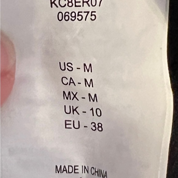 Kenneth Cole one one piece women’s black swimsuit Size M - Picture 5 of 5